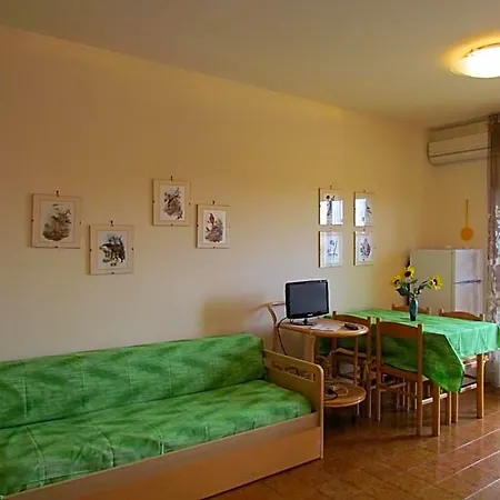 Valbella - With Pool Aparthotel Bibione