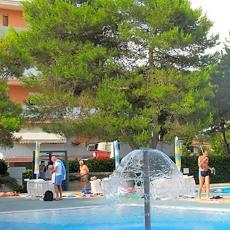 Aparthotel Valbella - With Pool Bibione