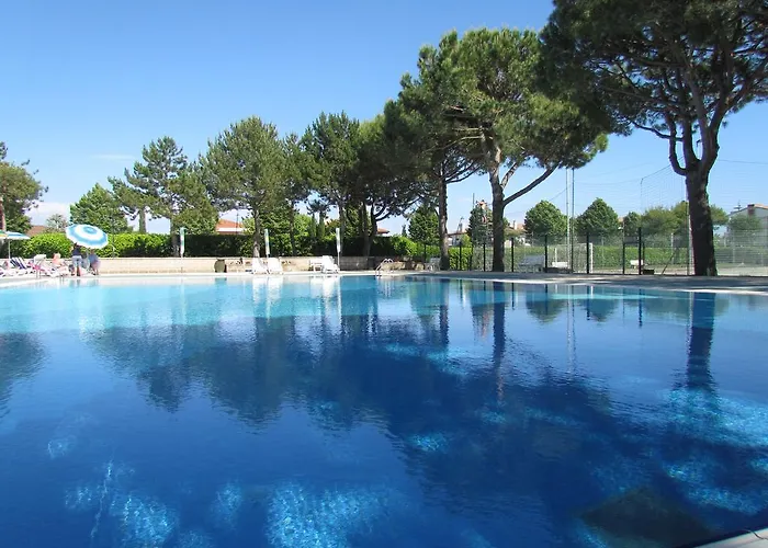 Valbella מלון דירות 3*