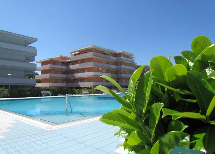 Valbella מלון דירות ביביונה